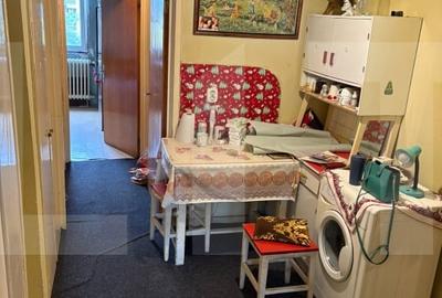 Apartament cu 2 camere - Piata Veteranilor - 5 min metrou, de renovat Apartament cu 2 camere - Piata Veteranilor - 5 min metrou, de renovat - 7