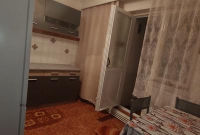 Garsonieră decomandată în Școlilor
