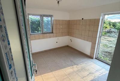 Casă cu 3 camere nedecomandat în Lăngești - 16