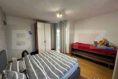 Casă cu 7 camere cu Teren 163 Mp în Lucian Blaga