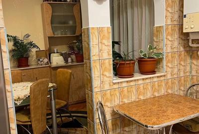 Apartament cu 4 camere semidecomandat în Central - 3