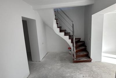 Casă de vânzare – Constanța, zona Trocadero – 199.900 € negociabil - 6