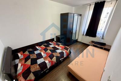 Apartament cu 3 camere decomandat în Craiovița Nouă - 2