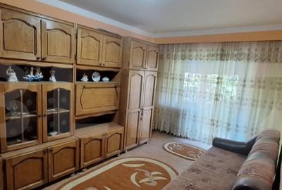 Apartament cu 2 camere decomandat în Micro 17 - 2