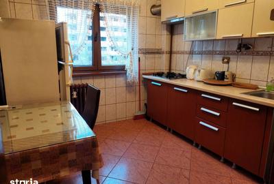 Apartament cu 3 camere decomandat, mobilat în Obor - 11