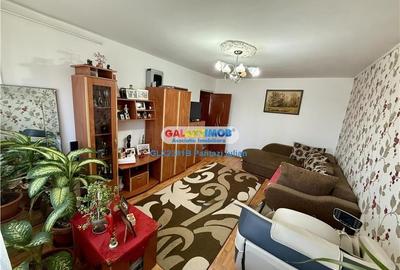 Apartament cu 3 camere decomandat în 1 Decembrie 1918