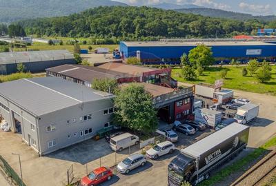 Hala + Spatiu de birouri cu destinatii multiple : Teren 1116 mp - 5