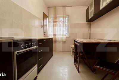 Apartament cu 3 camere decomandat în Decebal - 9