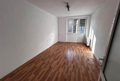 Apartament cu 2 camere decomandat în Moroasa 1 - 4