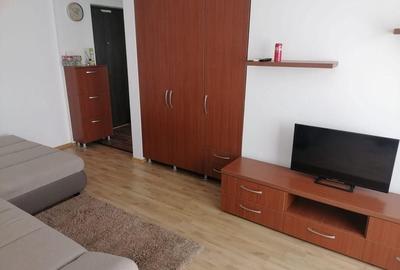 Garsonieră decomandată, mobilată în Apărătorii Patriei - 2
