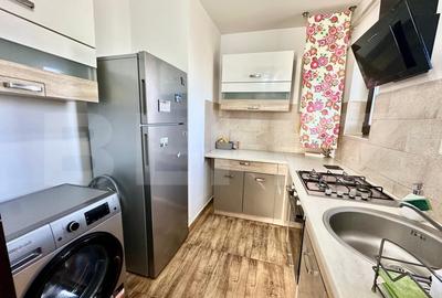 Apartament de vanzare, et 1 cu 2 camere, 50 mp, zona Dealul Furcilor Apartament de vanzare, et 1 cu 2 camere, 50 mp, zona Dealul Furcilor - 3