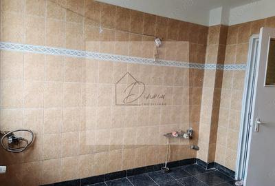 Apartament cu 3 camere semidecomandat în Ștefan cel Mare - 1