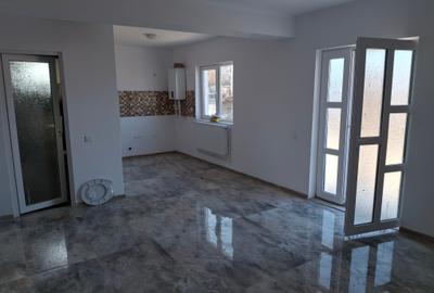 Vindem Casa in Navodari - 5