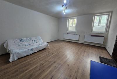 Apartament cu 2 camere nedecomandat în 15 Noiembrie - 7