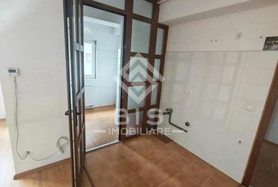 Apartament cu 2 camere decomandat în Sud - 12