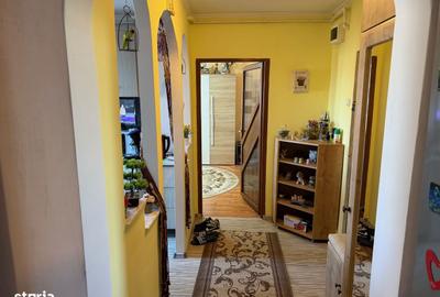 Apartament cu 2 camere decomandat în Carpați 2