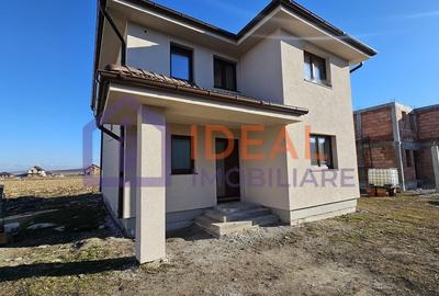 Casa Individuala Moderna cu 5 camere, si 350 mp de curte, in Sura Mica - 1