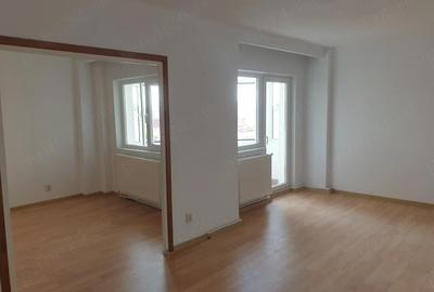 Apartament cu 4 camere decomandat, mobilat în Ultracentral - 2