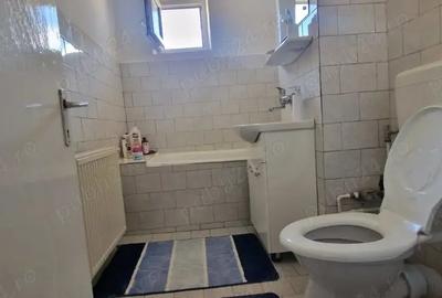 Vand apartament 2 camere decomandat Moinesti - 3