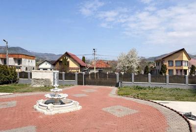 Casă cu 4 camere în Central - 2