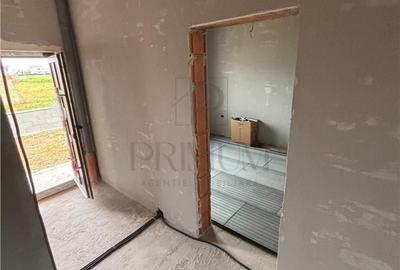 Casă cu 4 camere cu Teren 335 Mp în Central - 7