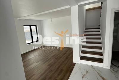 Casă cu 4 camere cu Teren 396 Mp în Tomești - 1