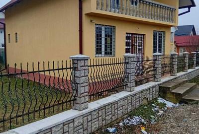 Casă cu 3 camere în Central - 2