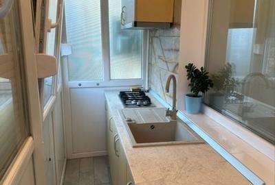 Apartament cu 3 camere nedecomandat în Craiovița Nouă - 1