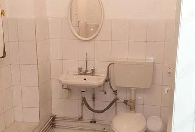 Spațiu comercial, de 70 mp, în Central - 1