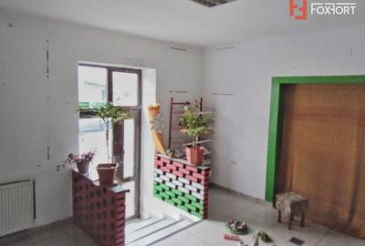 Vand casa spatioasa intr-o zona buna a orasului Arad - 3