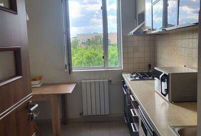 Apartament cu 3 camere decomandat în Central - 2