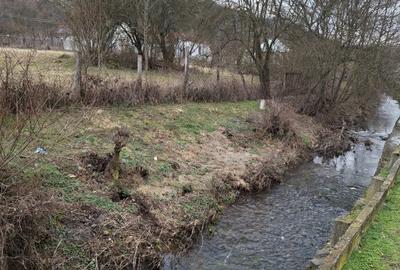 Teren de 3140 mp, în Petriș - 3