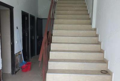 Spațiu comercial, de 390 mp, în Mihăești - 2