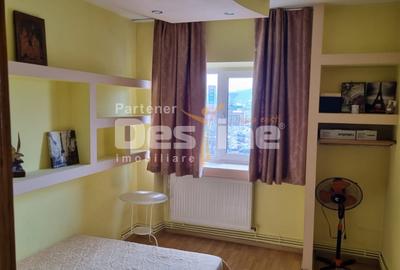 Apartament cu 3 camere decomandat în Baza 3 - 18