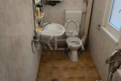 Apartament cu 6 camere în P-ța Universității