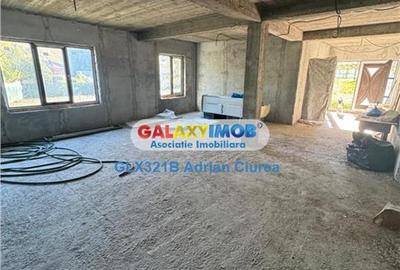 Casă cu 10 camere cu Teren 443 Mp în Aleea Trandafirilor - 3