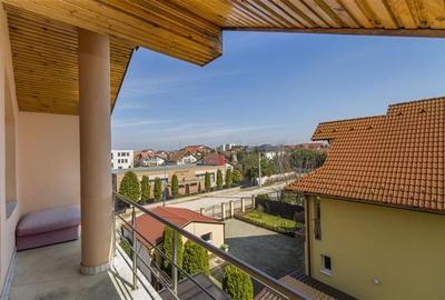 FILM ! Pe armonia a 1.100 mp teren/ gradina, Vila galanta,cu 3 apartamente disti - 16