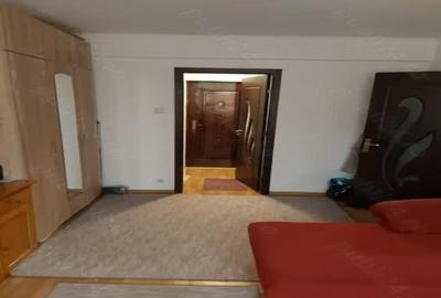 Garsoniera decomandata - zona Bartolomeu - 7