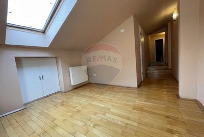 Casa eleganta complet mobilata in Lipovei - 8