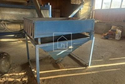 Spațiu comercial, de 150 mp, în Central - 12