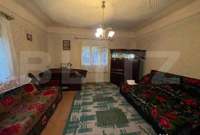 Casă cu 3 camere cu Teren 489 Mp în Central - 1