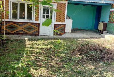 Casă cu 4 camere în Fărcășeni - 2