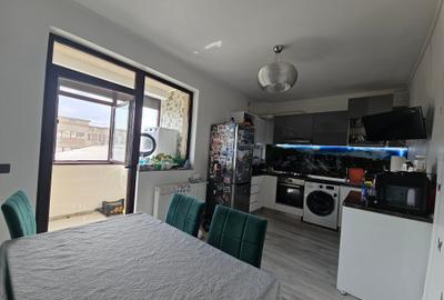 Apartament cu 3 camere decomandat, mobilat în Tomis Plus - 32