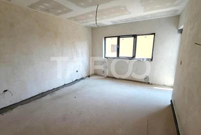 Apartament cu 3 camere decomandat în Central - 2