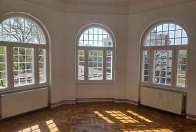 Birou, de 55 mp, în P-ța Romană - 1