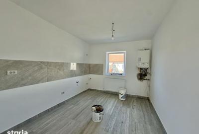 Casă cu 3 camere cu Teren 480 Mp în Sânmihaiu Român - 9