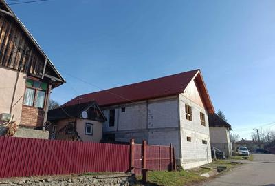 Casă cu 4 camere în Brăișoru - 8
