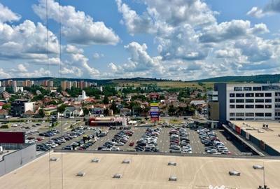 Spațiu comercial, de 146 mp, în Semicentral - 1