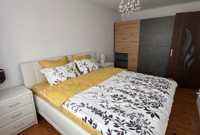 Apartament cu 3 camere semidecomandat în Central - 2