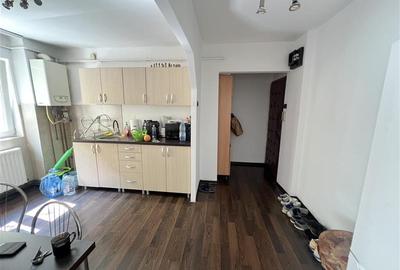 Etaj 1 , 2 camere Sagului -Dambovita centrala proprie - 2